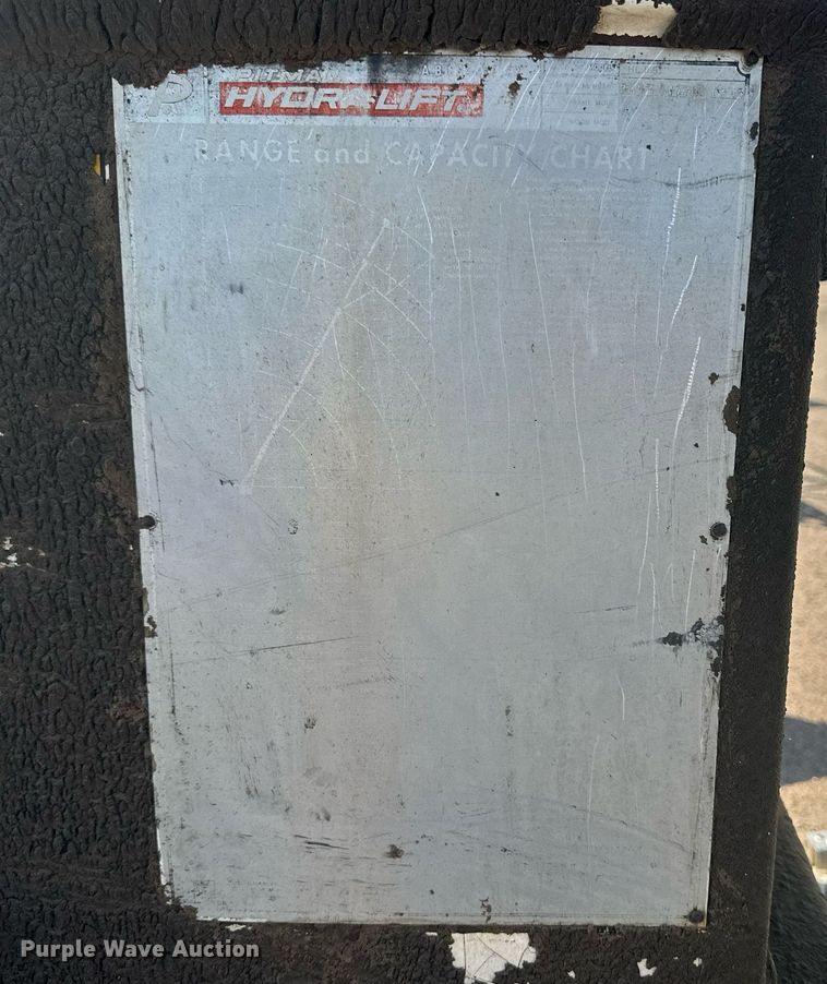 image for item OC9459 1990 Ford AeroMax L9000 crane truck