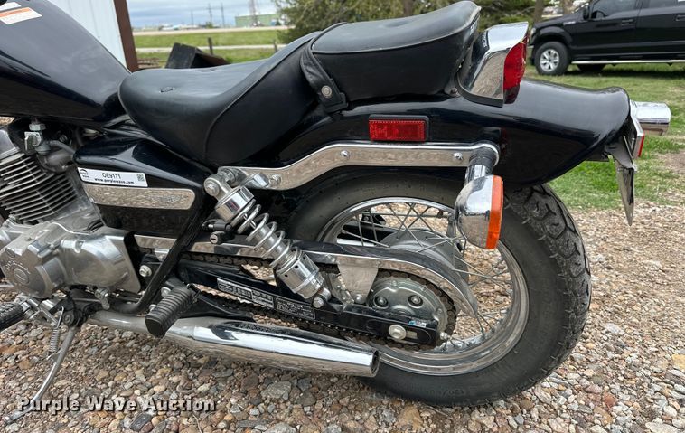 image for item OE9171 2000 Honda CMX250C motorcycle