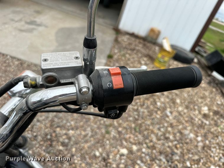 image for item OE9171 2000 Honda CMX250C motorcycle