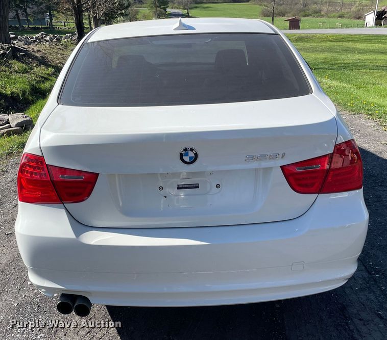 image for item OG9909 2011 BMW 328i 