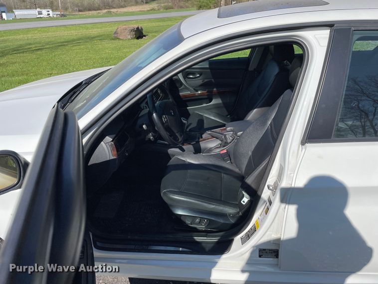 image for item OG9909 2011 BMW 328i 