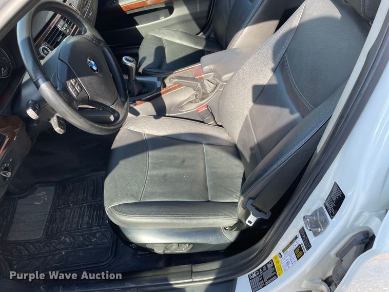 image for item OG9909 2011 BMW 328i 