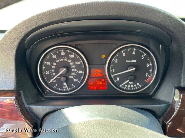 image for item OG9909 2011 BMW 328i 