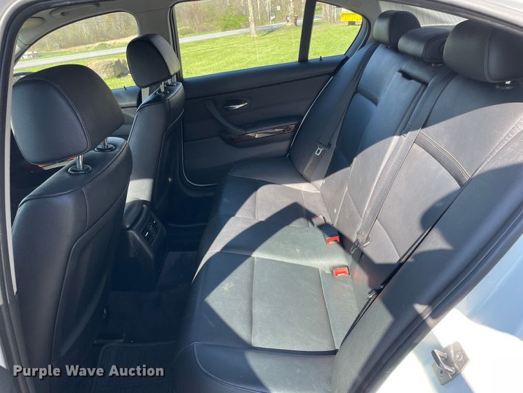 image for item OG9909 2011 BMW 328i 