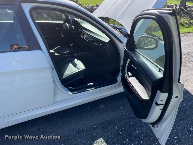 image for item OG9909 2011 BMW 328i 