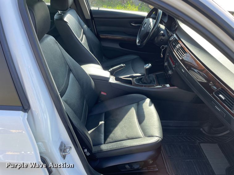 image for item OG9909 2011 BMW 328i 