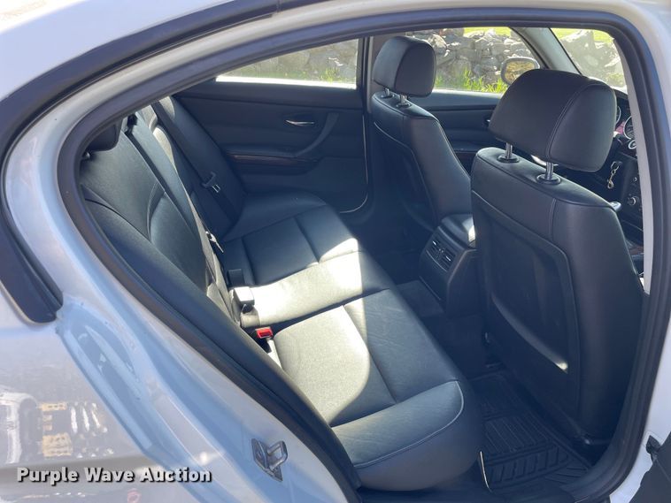 image for item OG9909 2011 BMW 328i 