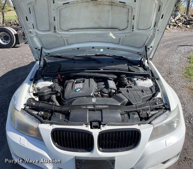 image for item OG9909 2011 BMW 328i 