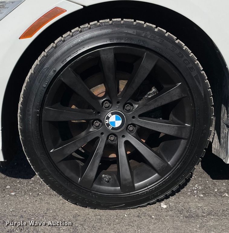 image for item OG9909 2011 BMW 328i 