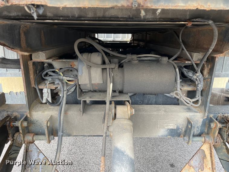 image for item OG9915 2014 Ford  F450XL Superduty  flatbed truck