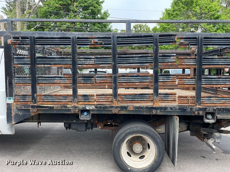 image for item OG9915 2014 Ford  F450XL Superduty  flatbed truck