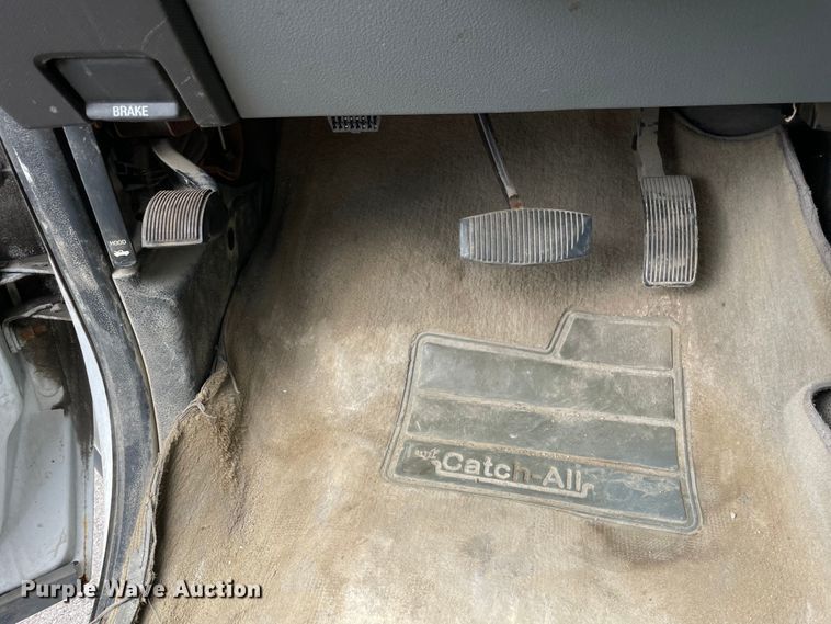 image for item OG9915 2014 Ford  F450XL Superduty  flatbed truck