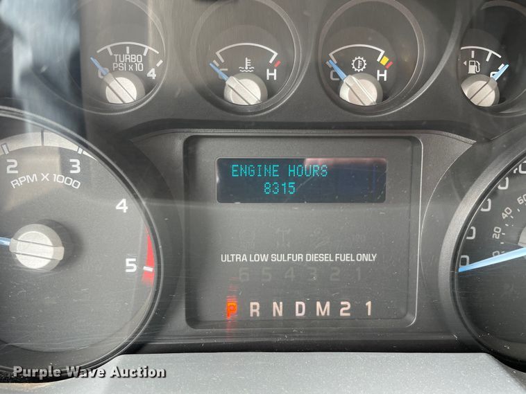 image for item OG9915 2014 Ford  F450XL Superduty  flatbed truck