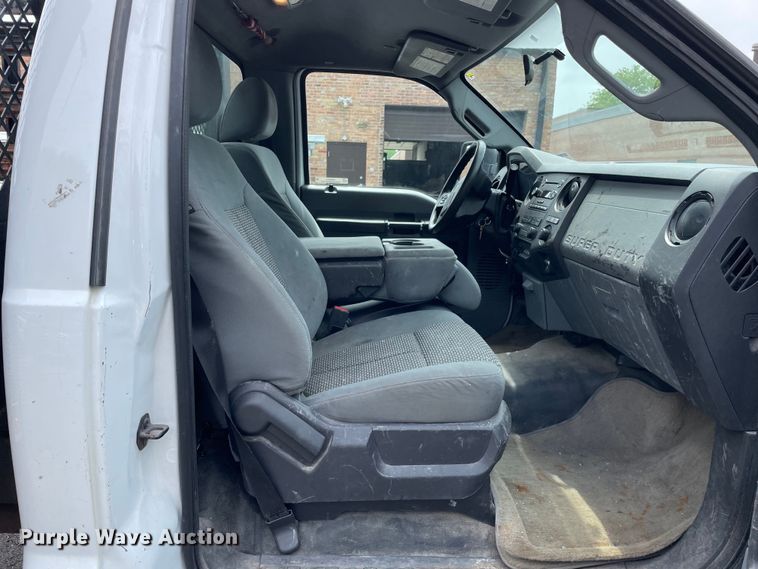 image for item OG9915 2014 Ford  F450XL Superduty  flatbed truck