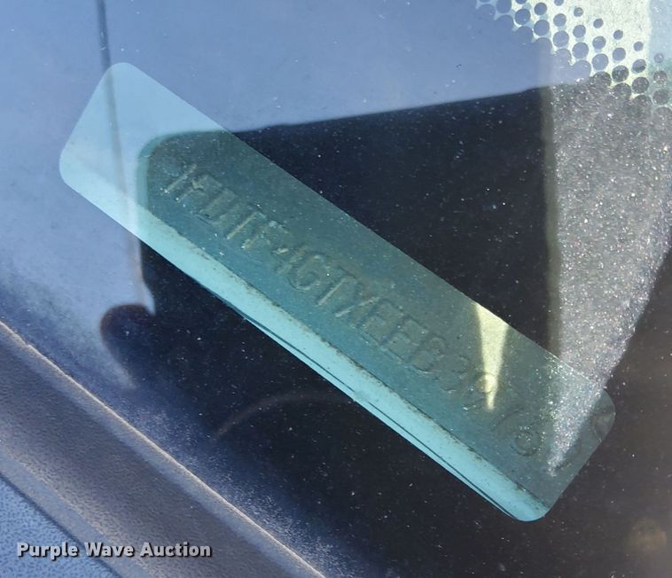 image for item OG9915 2014 Ford  F450XL Superduty  flatbed truck