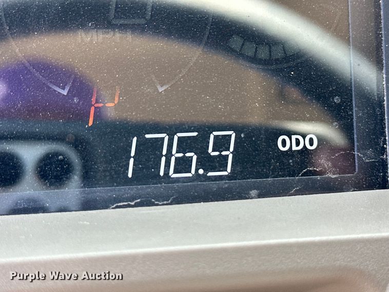 image for item OI9063 2023 John Deere XUV835R utility vehicle