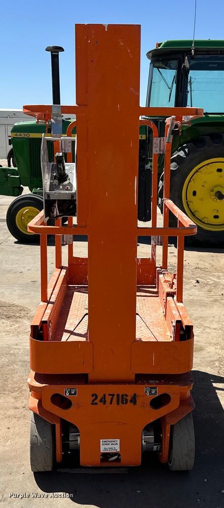 image for item OI9071 2020 Snorkel TM16E scissor lift