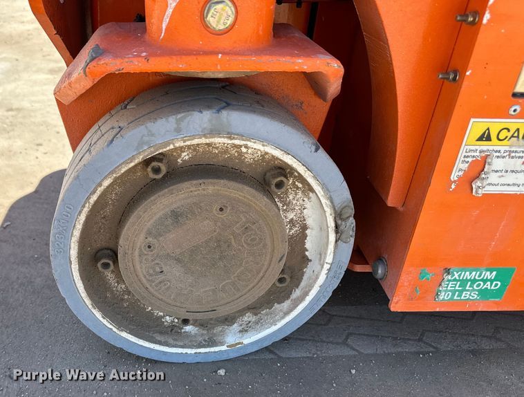 image for item OI9071 2020 Snorkel TM16E scissor lift