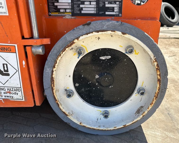 image for item OI9071 2020 Snorkel TM16E scissor lift