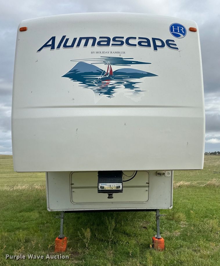 image for item OI9073 2005 Holiday Rambler Alumascape camper