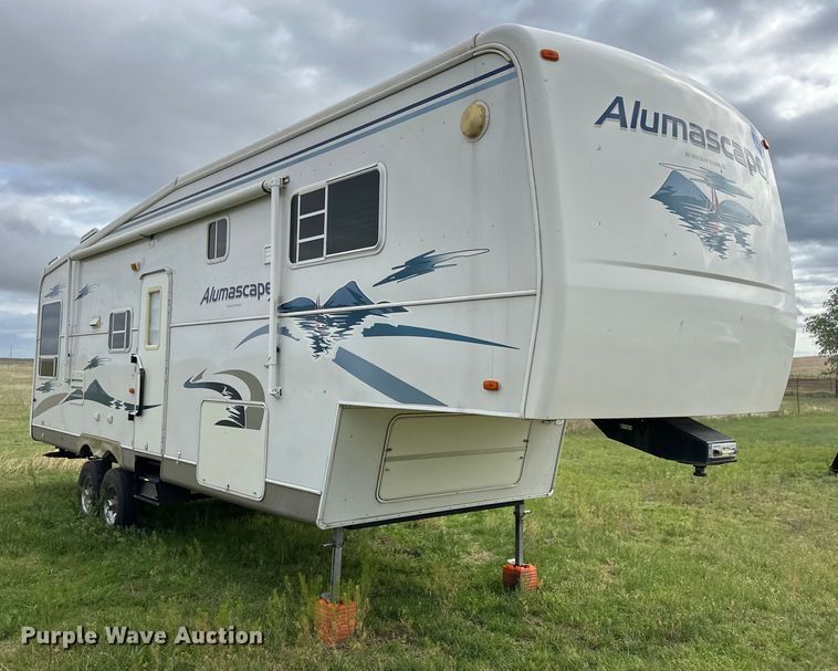 image for item OI9073 2005 Holiday Rambler Alumascape camper