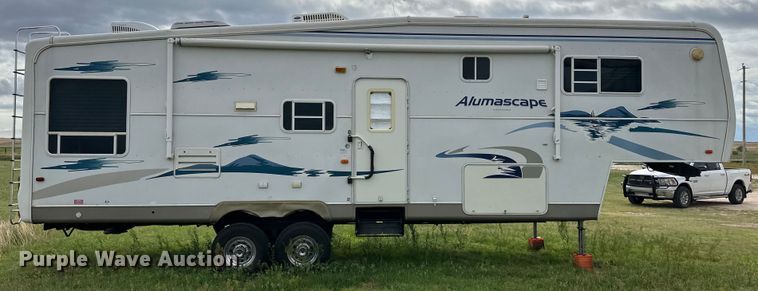 image for item OI9073 2005 Holiday Rambler Alumascape camper