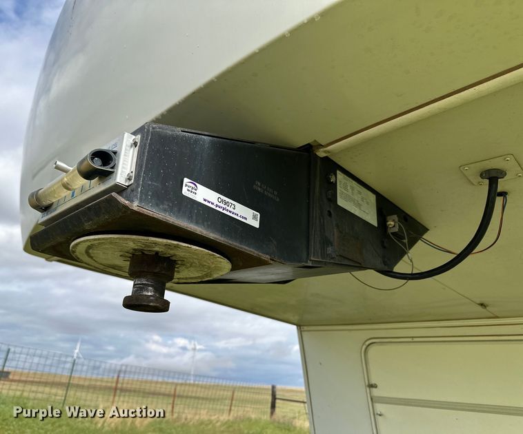 image for item OI9073 2005 Holiday Rambler Alumascape camper