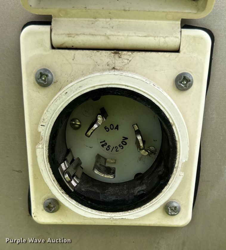 image for item OI9073 2005 Holiday Rambler Alumascape camper