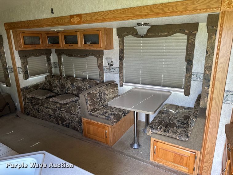 image for item OI9073 2005 Holiday Rambler Alumascape camper