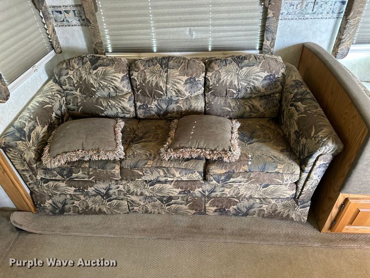 image for item OI9073 2005 Holiday Rambler Alumascape camper