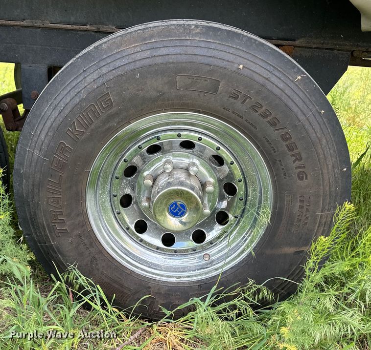 image for item OI9073 2005 Holiday Rambler Alumascape camper