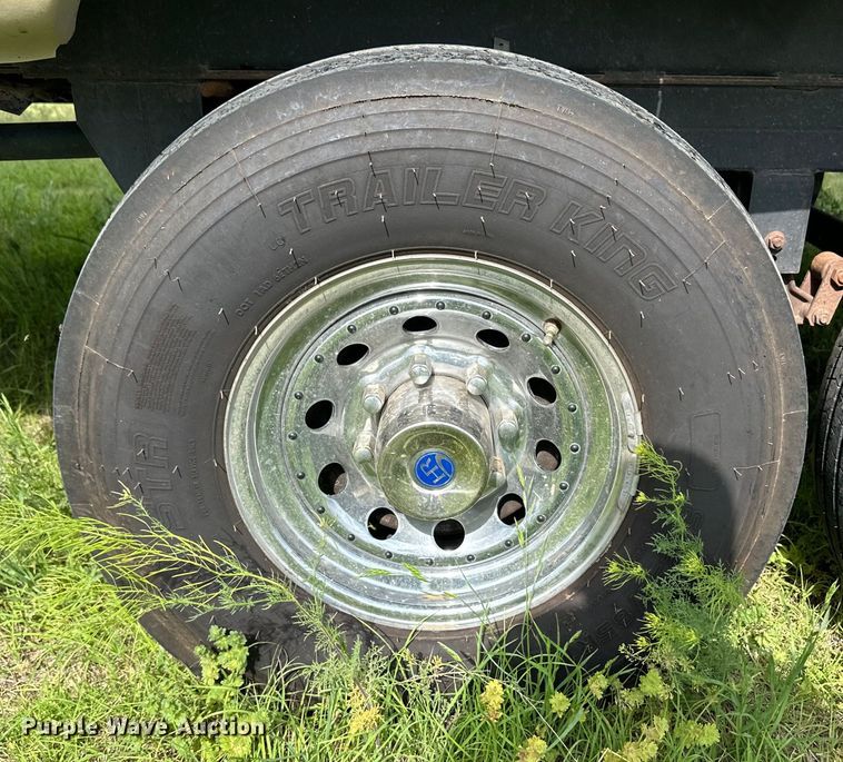 image for item OI9073 2005 Holiday Rambler Alumascape camper