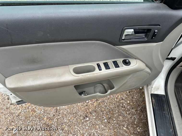 image for item OI9099 2012 Ford Fusion SE 