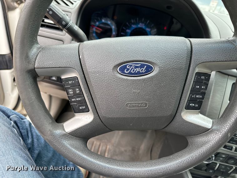 image for item OI9099 2012 Ford Fusion SE 