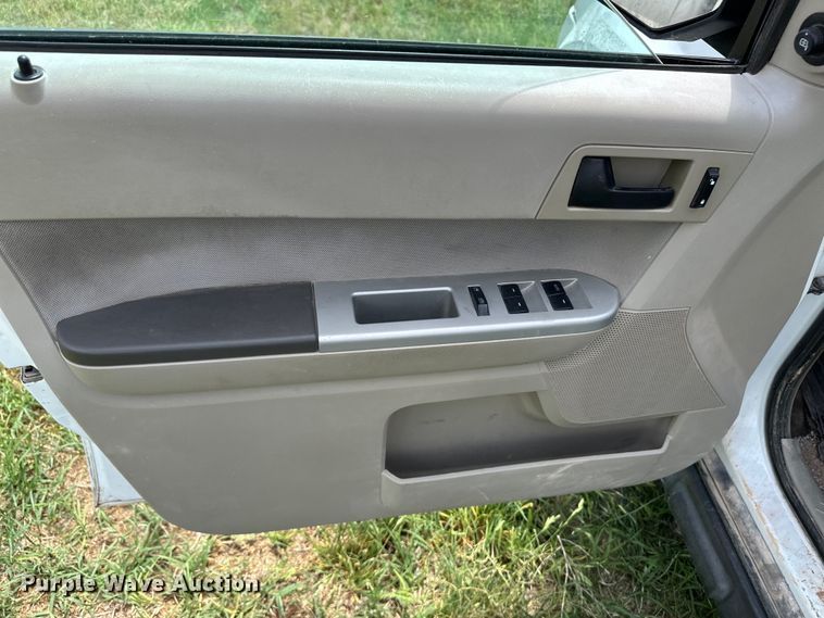 image for item OI9100 2012 Ford Escape XLT SUV