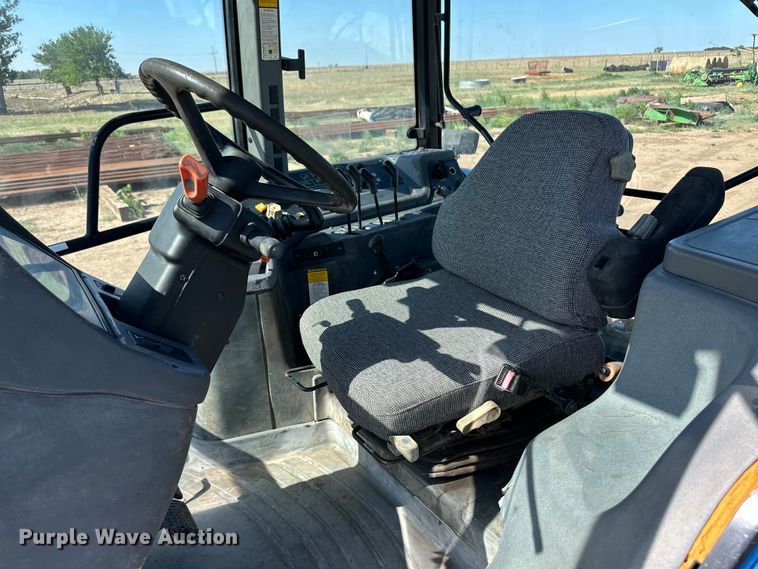 image for item OI9123 1997 Ford New Holland 8160 tractor