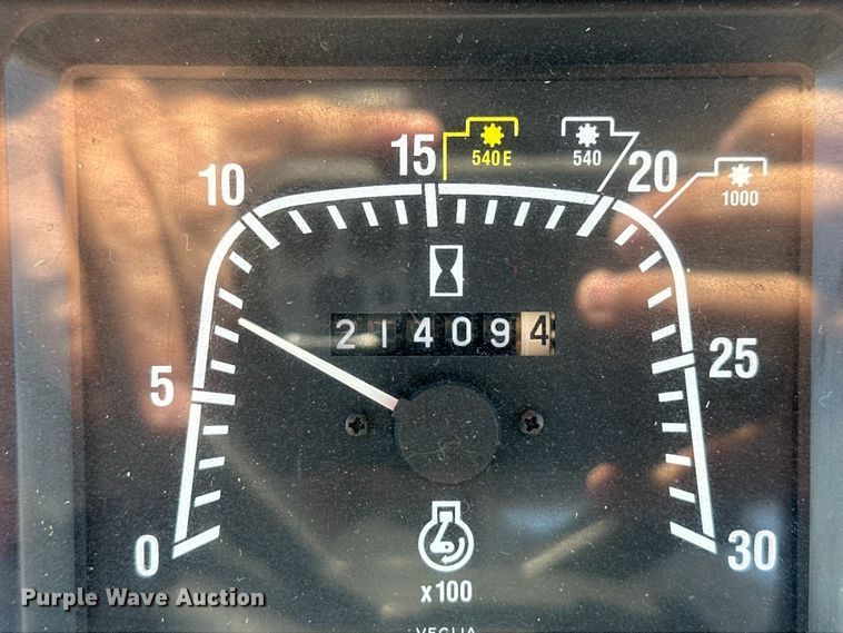 image for item OI9123 1997 Ford New Holland 8160 tractor