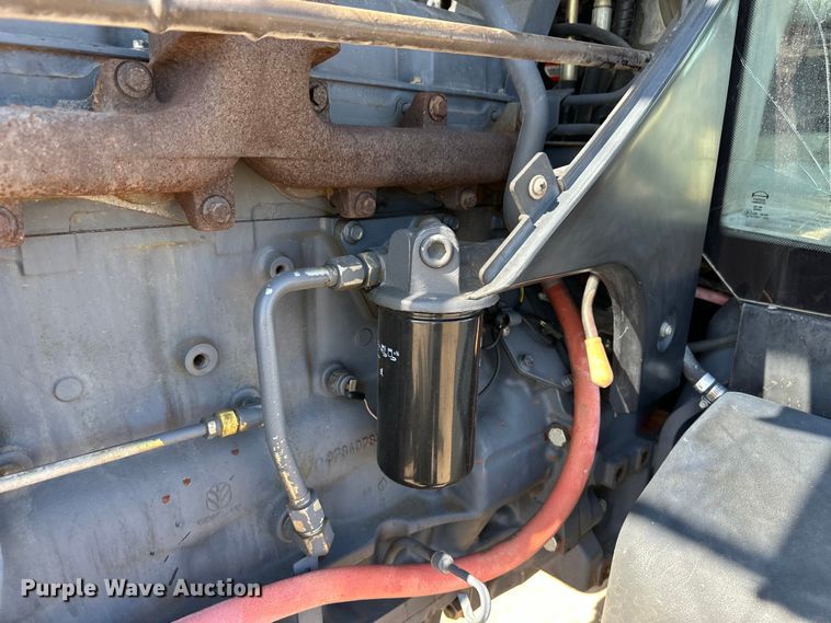 image for item OI9123 1997 Ford New Holland 8160 tractor