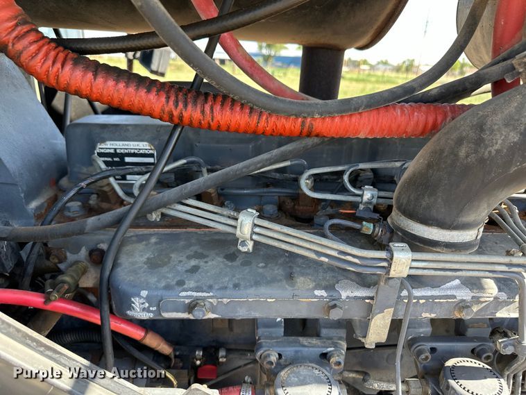 image for item OI9123 1997 Ford New Holland 8160 tractor