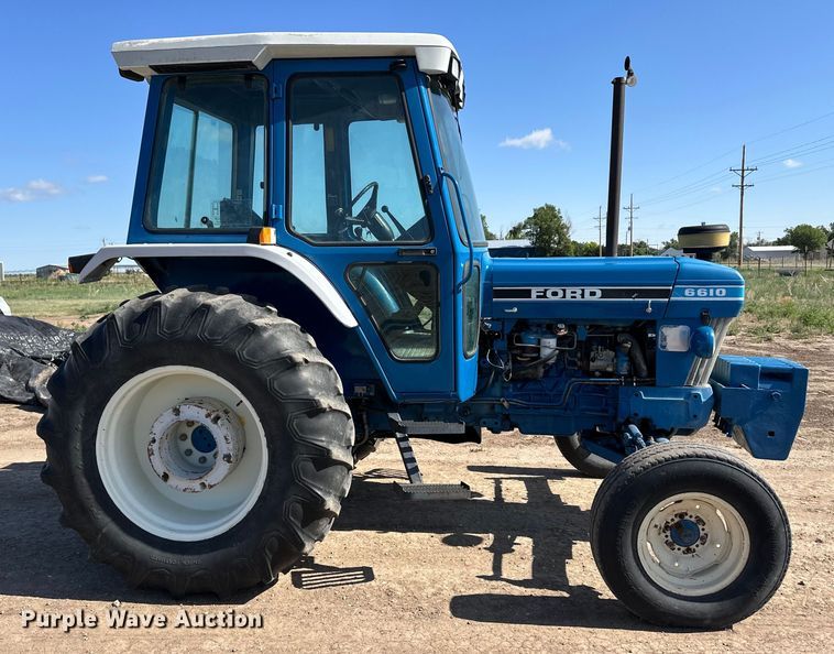 image for item OI9124 1990 Ford 6610 tractor