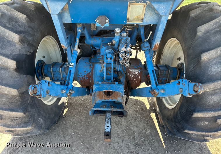 image for item OI9124 1990 Ford 6610 tractor