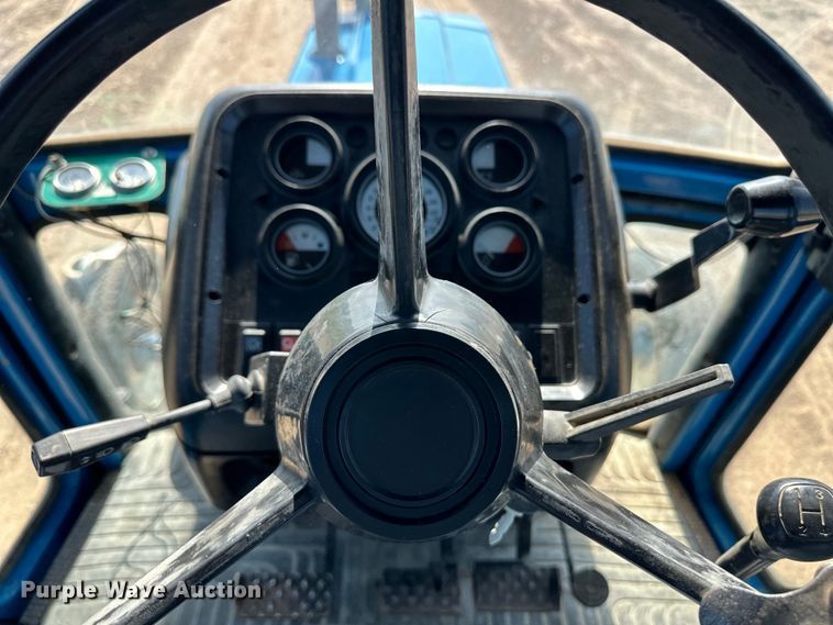 image for item OI9124 1990 Ford 6610 tractor