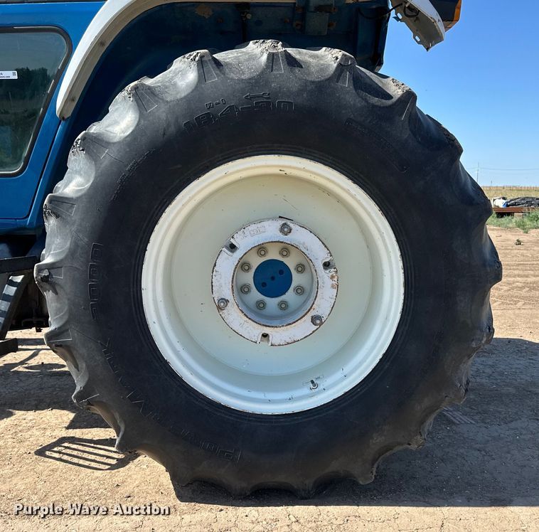 image for item OI9124 1990 Ford 6610 tractor