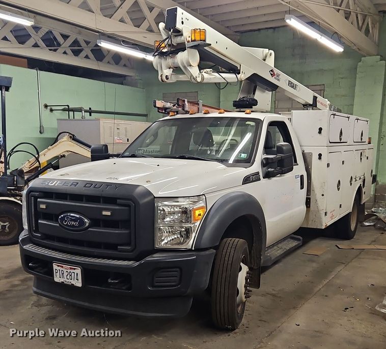 image for item OK9878 2015 Ford F450 Super Duty bucket truck