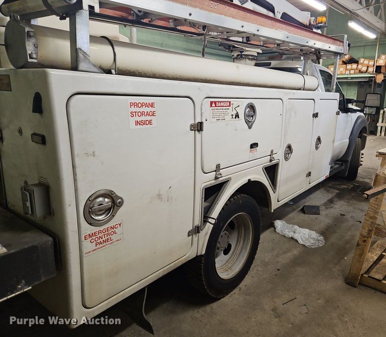 image for item OK9878 2015 Ford F450 Super Duty bucket truck