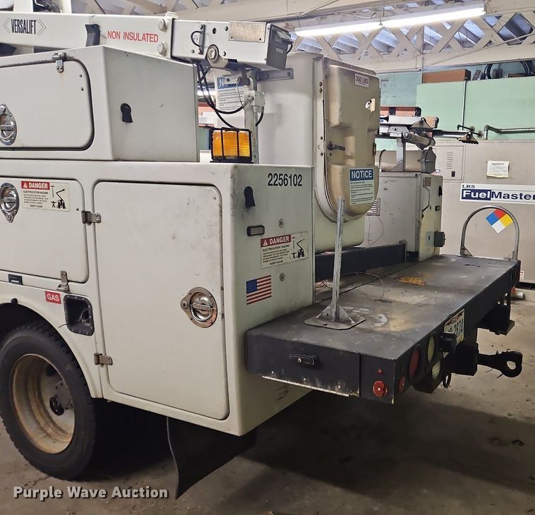 image for item OK9878 2015 Ford F450 Super Duty bucket truck