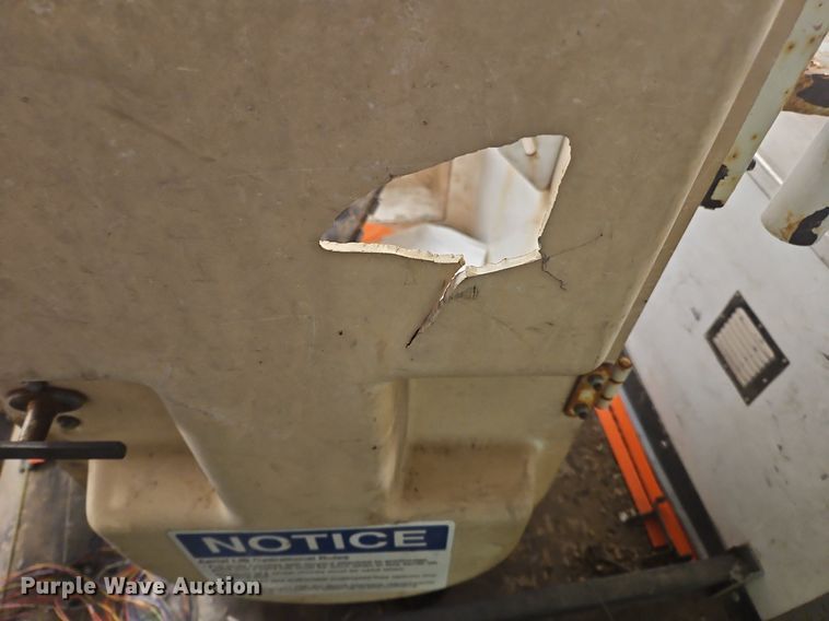 image for item OK9878 2015 Ford F450 Super Duty bucket truck