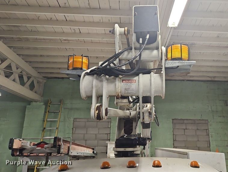 image for item OK9878 2015 Ford F450 Super Duty bucket truck