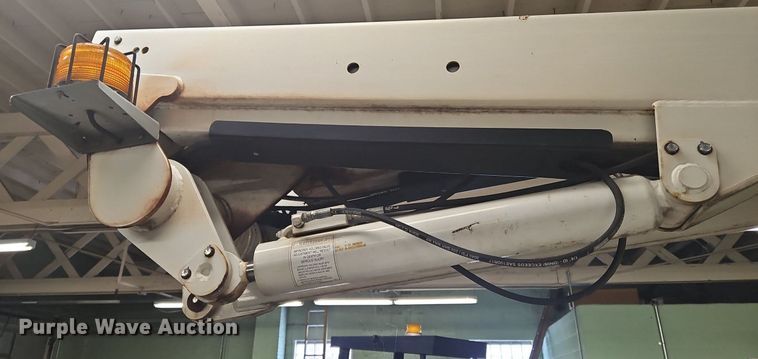 image for item OK9878 2015 Ford F450 Super Duty bucket truck