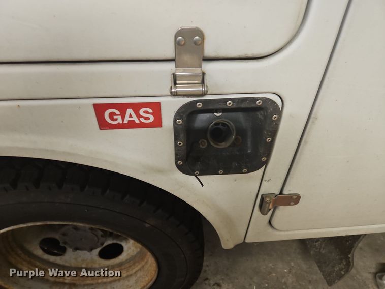 image for item OK9878 2015 Ford F450 Super Duty bucket truck